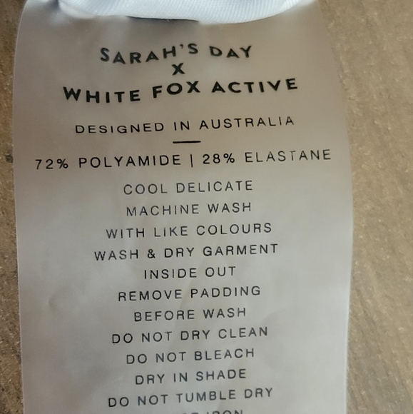 Sarah's Day x White Fox Active Small - Picture 4 of 4